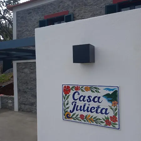 Scirocco - Casa Julieta, Casa vacanze Santa Cruz (Madeira)